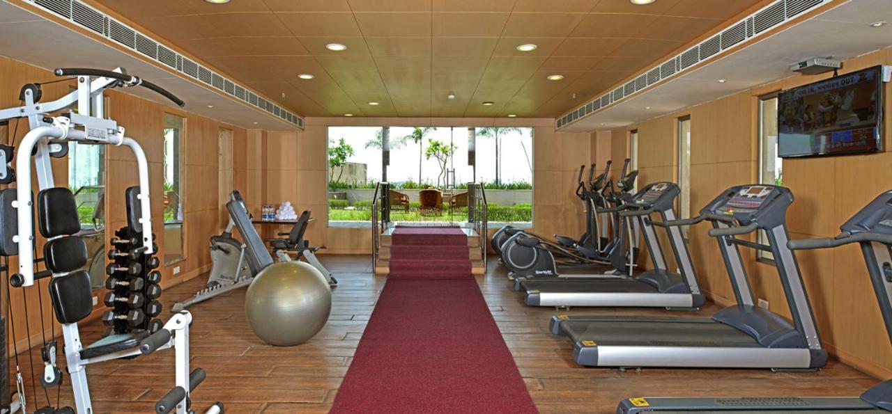 Savoy Suites Manesar Γκουργκάον Εξωτερικό φωτογραφία
