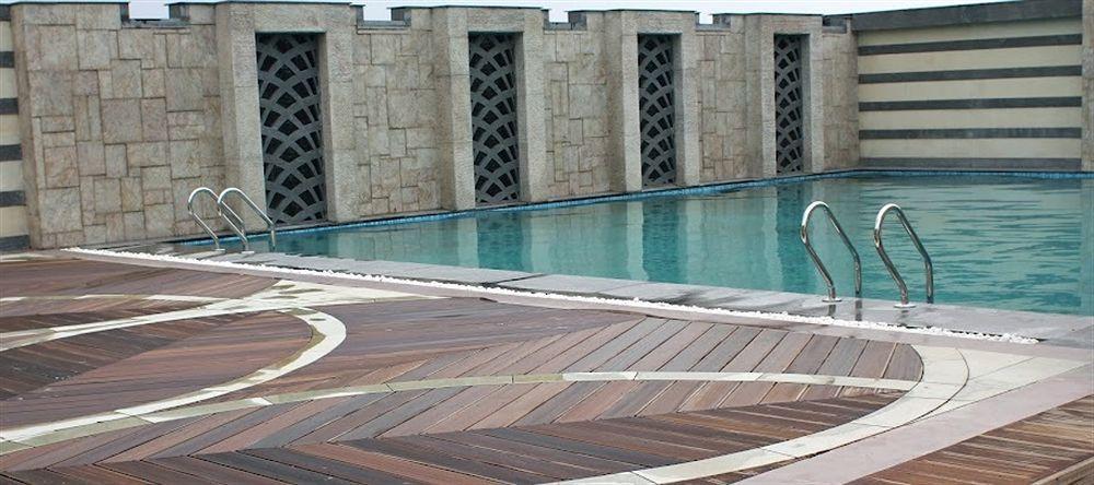 Savoy Suites Manesar Γκουργκάον Εξωτερικό φωτογραφία
