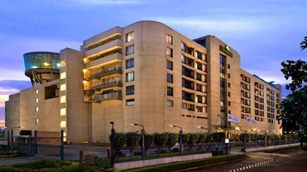 Savoy Suites Manesar Γκουργκάον Εξωτερικό φωτογραφία