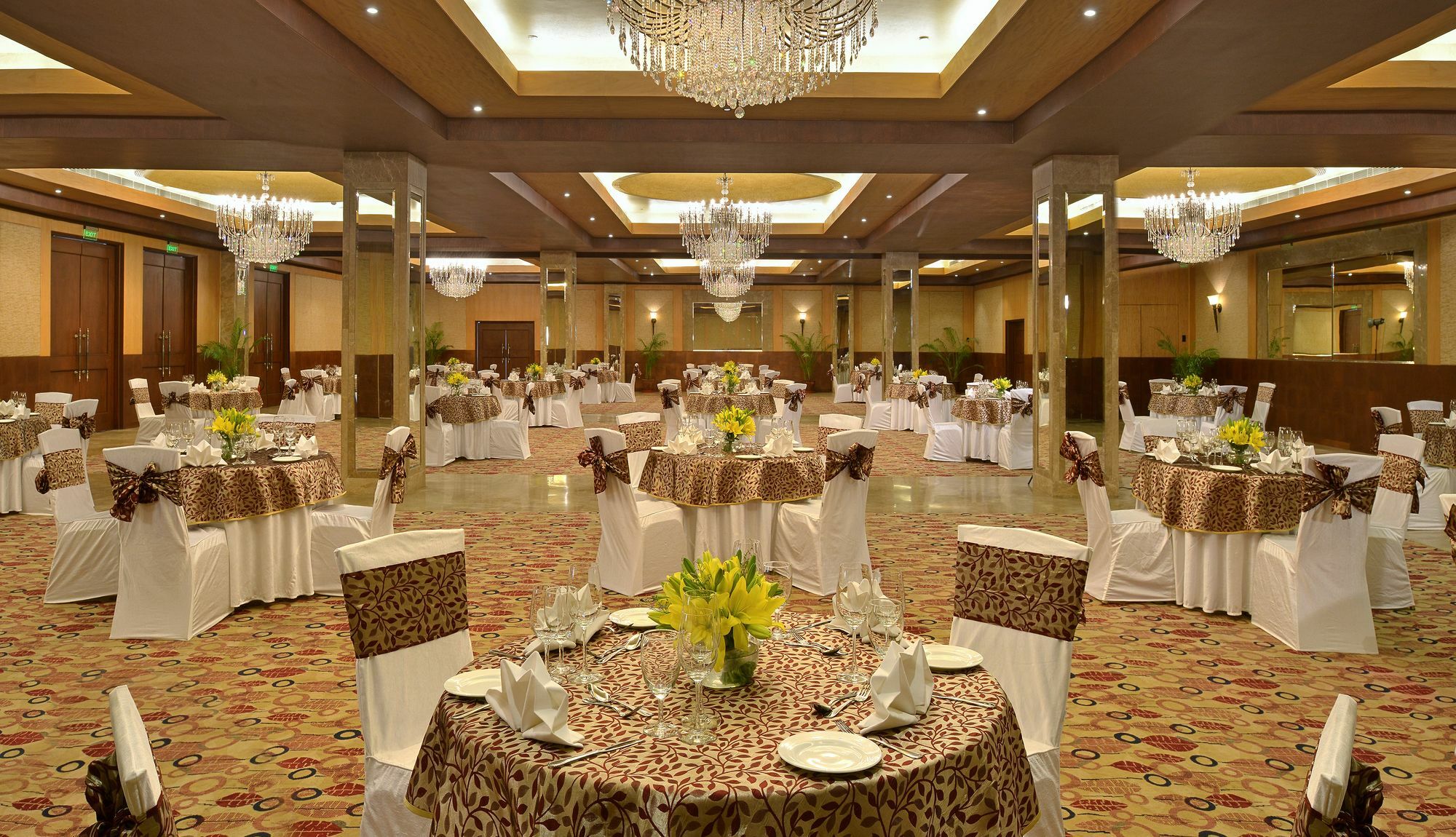 Savoy Suites Manesar Γκουργκάον Εξωτερικό φωτογραφία