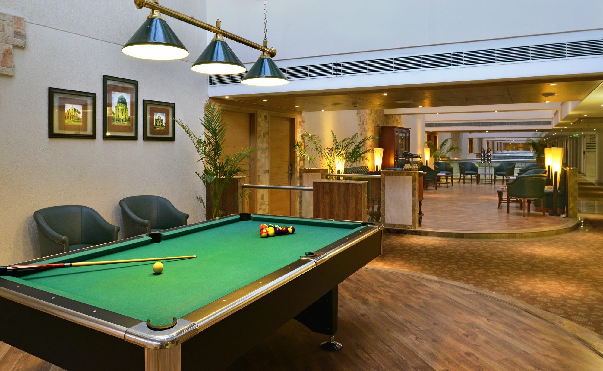 Savoy Suites Manesar Γκουργκάον Εξωτερικό φωτογραφία